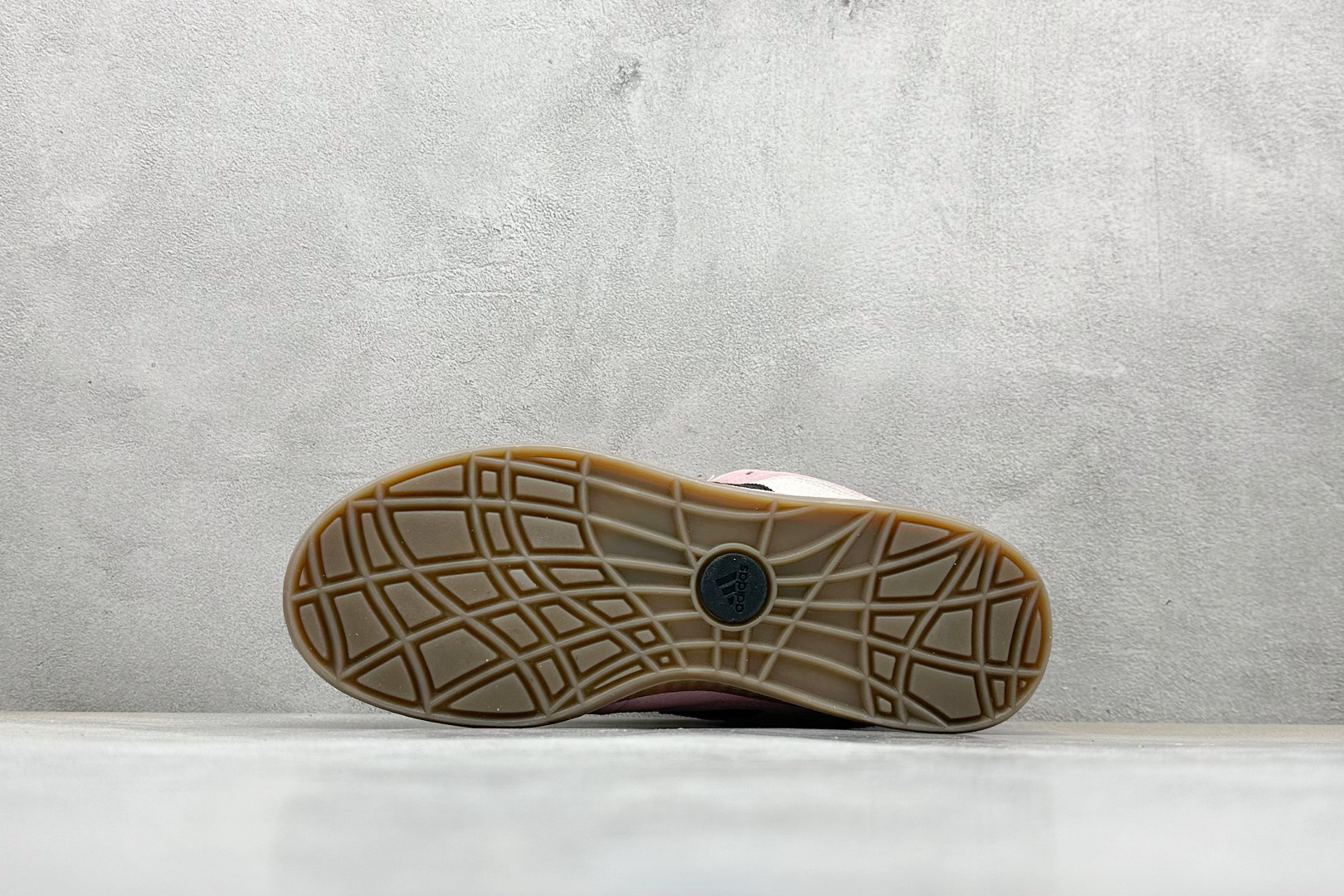TG版 Adidas Adimatic Low 马蒂奇系列低帮 复古鲨鱼面包鞋运动休闲滑板板鞋 IF4346