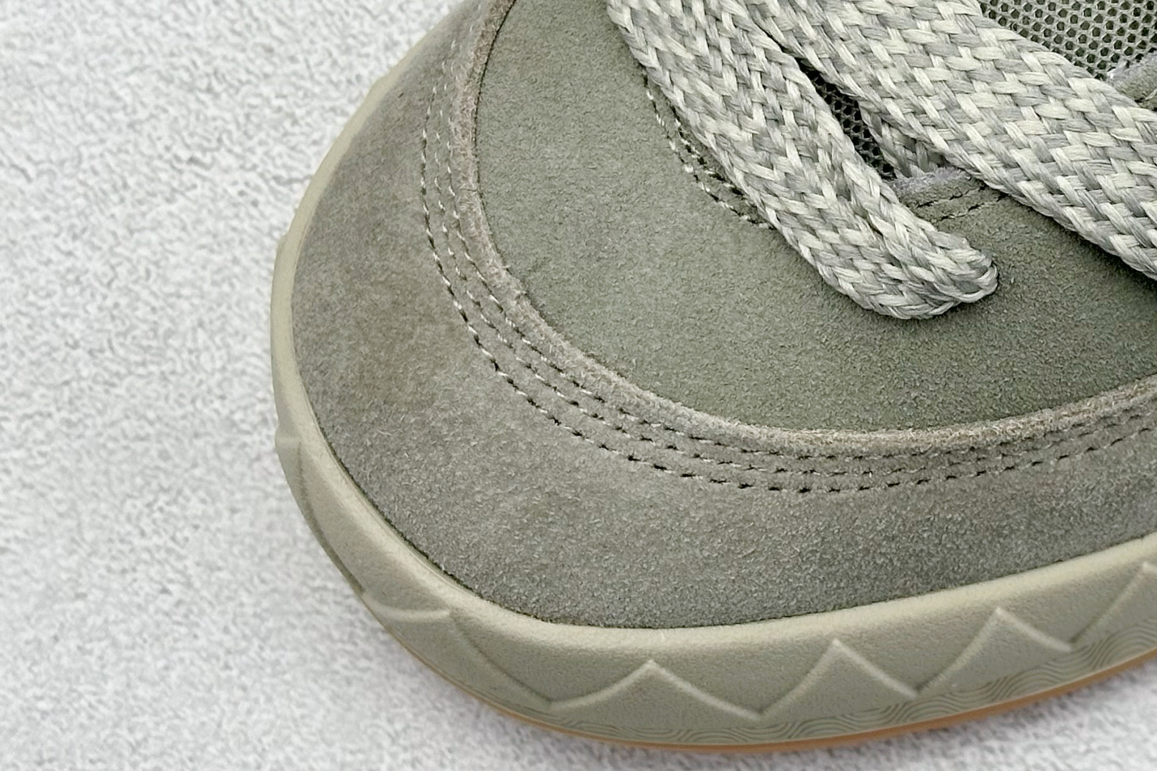 TG版 Adidas Adimatic Low 马蒂奇系列低帮 复古鲨鱼面包鞋运动休闲滑板板鞋 IG6034