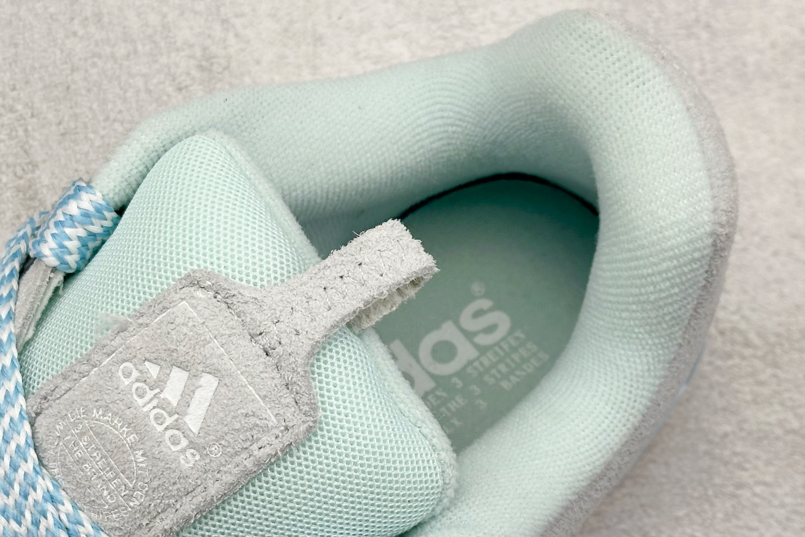TG版 Adidas Adimatic Low 马蒂奇系列低帮 复古鲨鱼面包鞋运动休闲滑板板鞋 IG6035