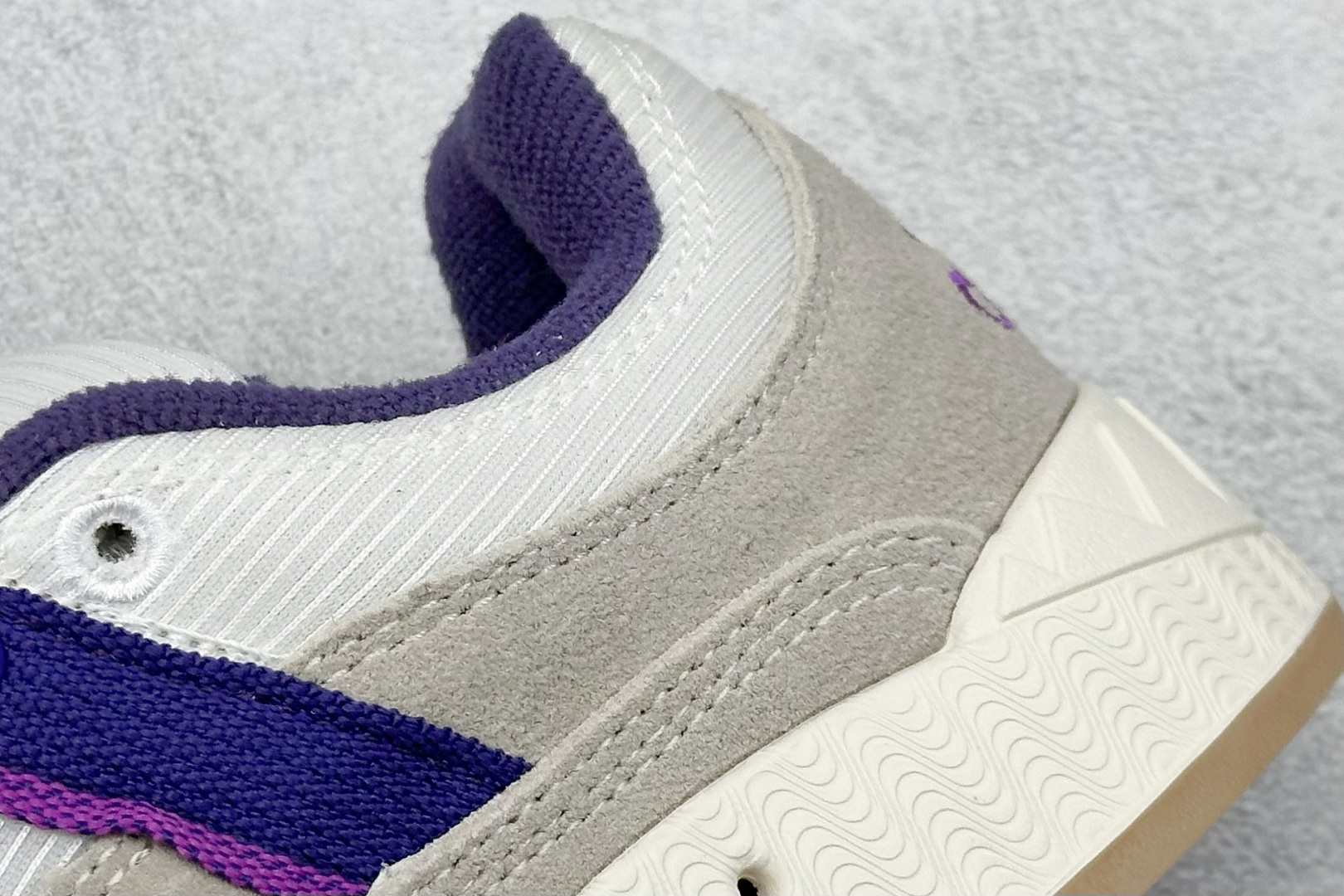 TG版 Adidas Adimatic Low 马蒂奇系列低帮 复古鲨鱼面包鞋运动休闲滑板板鞋 IH3266