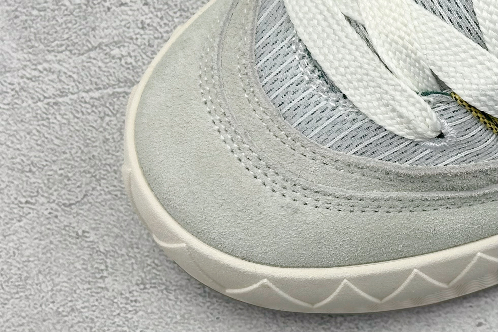 TG版 Adidas Adimatic Low 马蒂奇系列低帮 复古鲨鱼面包鞋运动休闲滑板板鞋 IH3267