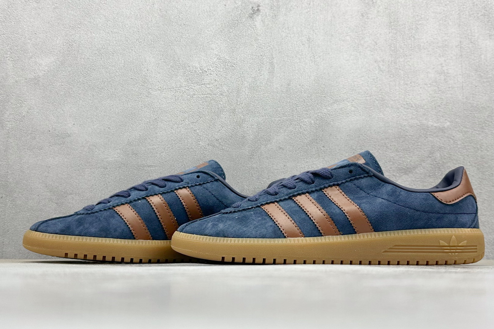 GX版 Adidas Originals Bermuda 绒面麂皮防滑耐磨轻便低帮板鞋 JI4278