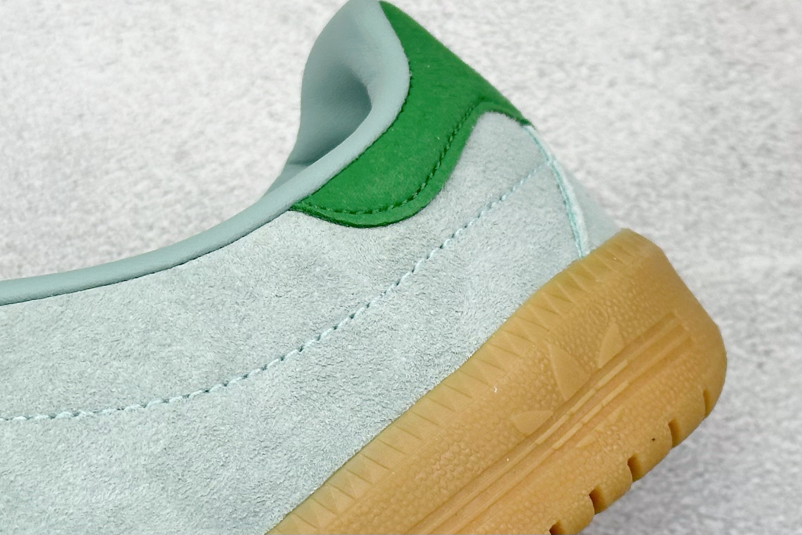 GX版 Adidas Originals Bermuda 绒面麂皮防滑耐磨轻便低帮板鞋 IH0300