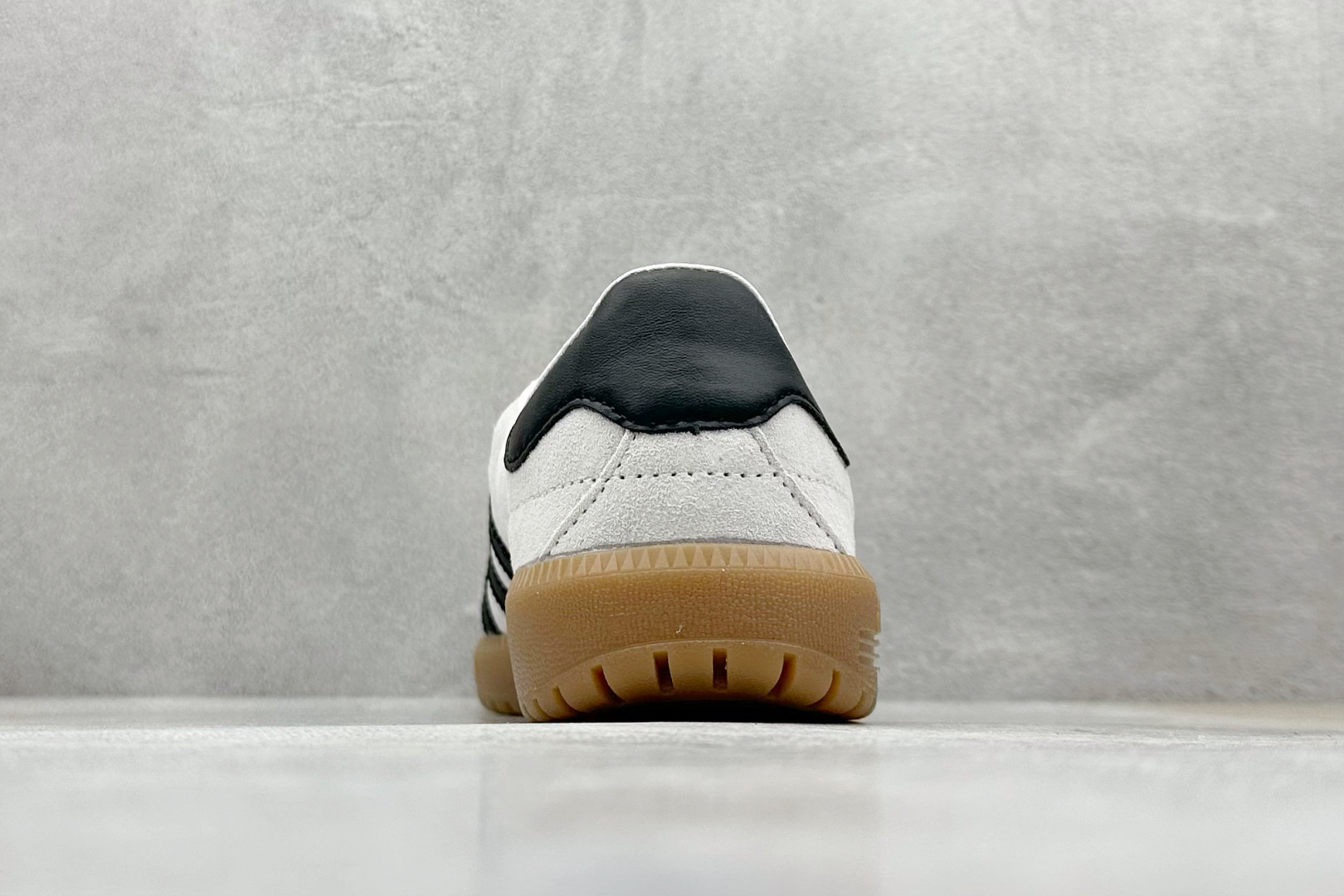 GX版 Adidas Originals Bermuda 绒面麂皮防滑耐磨轻便低帮板鞋 CQ2782