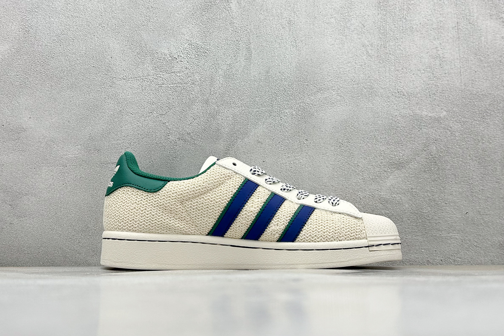 AD Originals Superstar x Supreme 白蓝绿 HS3071