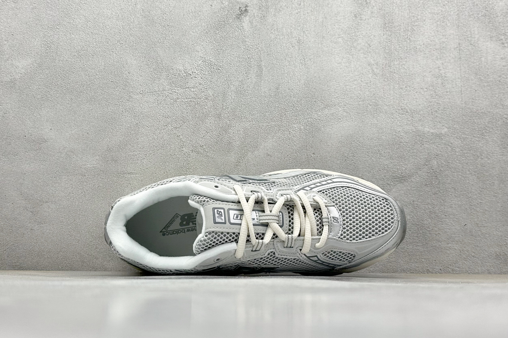 K版 New Balance 740 复古跑鞋 U740AR2