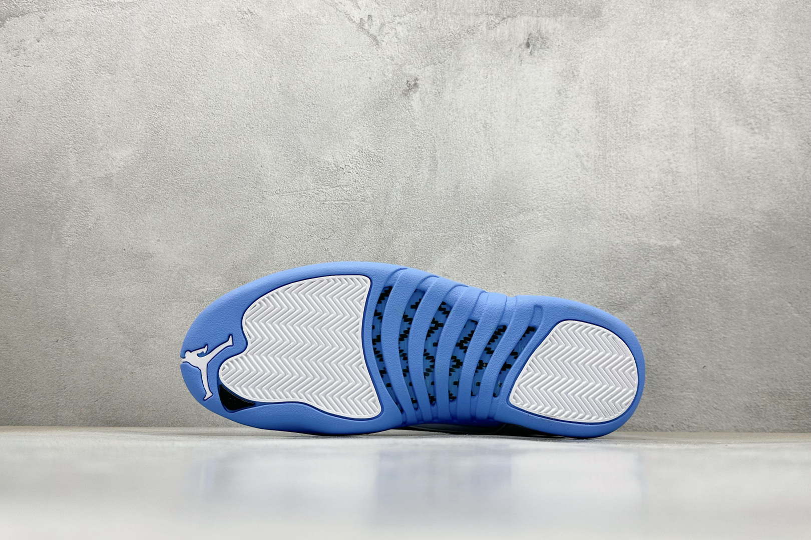 Air Jordan 12 Retro ”White University Blue” AJ12 乔12甜瓜 CT8013-112