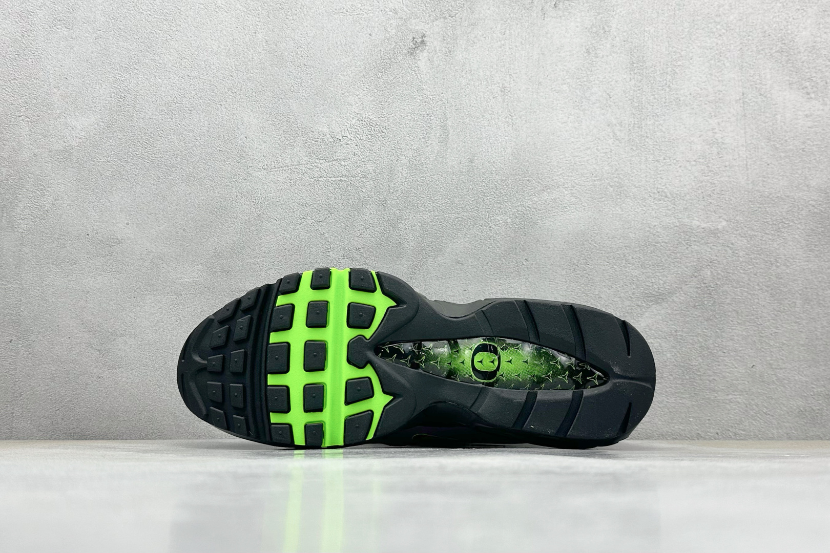 CK版 Division Street x Nike Air Max 95/97 复刻灰黑 复古休闲跑步鞋 IM2174-001