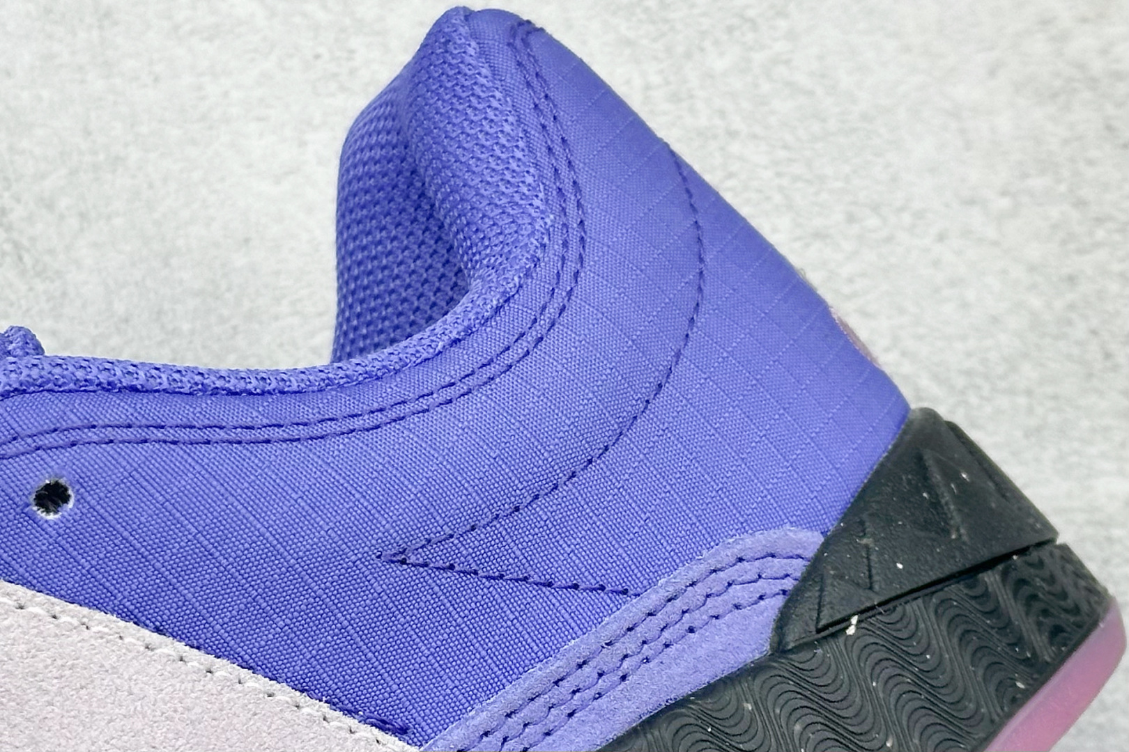 TG版 Adidas Adimatic Low 马蒂奇系列低帮 复古鲨鱼面包鞋运动休闲滑板板鞋 IE3930