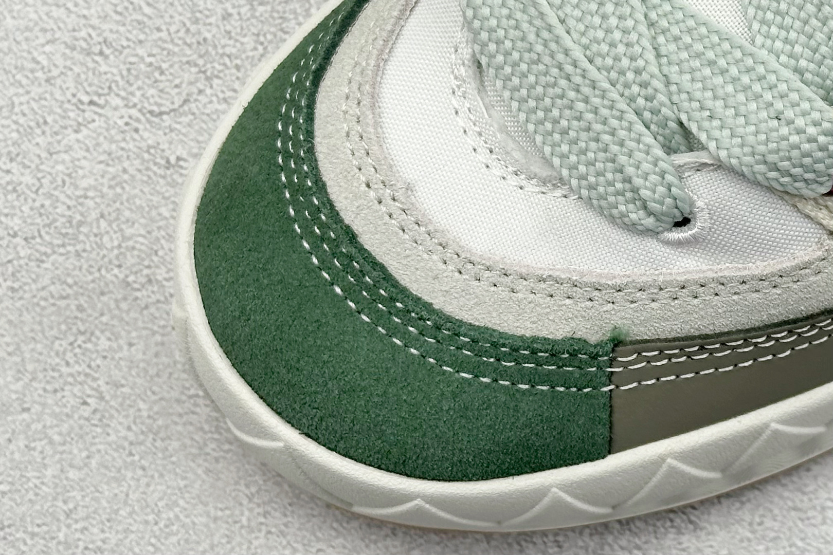 TG版 Adidas Adimatic Low 马蒂奇系列低帮 复古鲨鱼面包鞋运动休闲滑板板鞋 IH3264