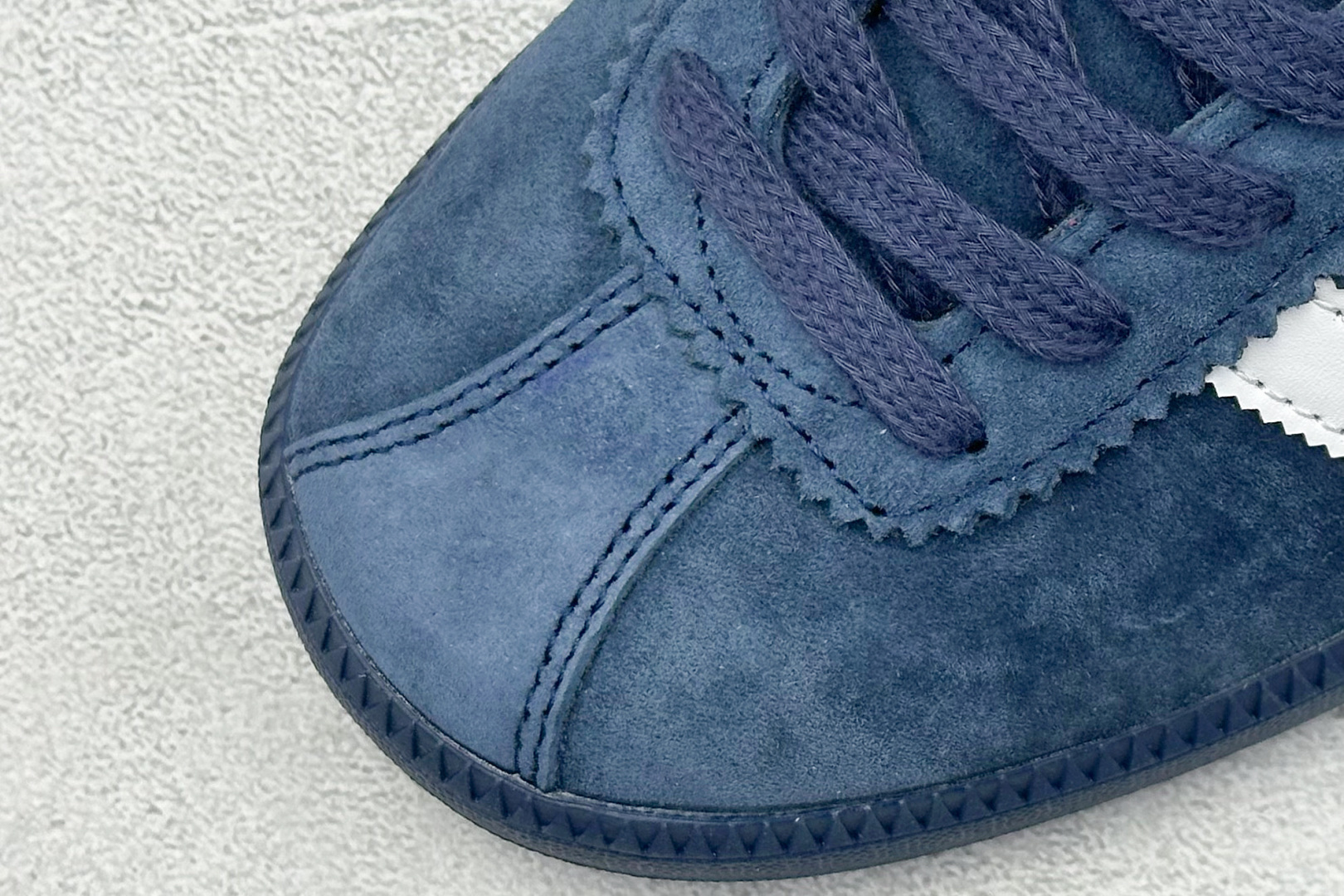 GX版 Adidas Originals Bermuda 绒面麂皮防滑耐磨轻便低帮板鞋 IG6186