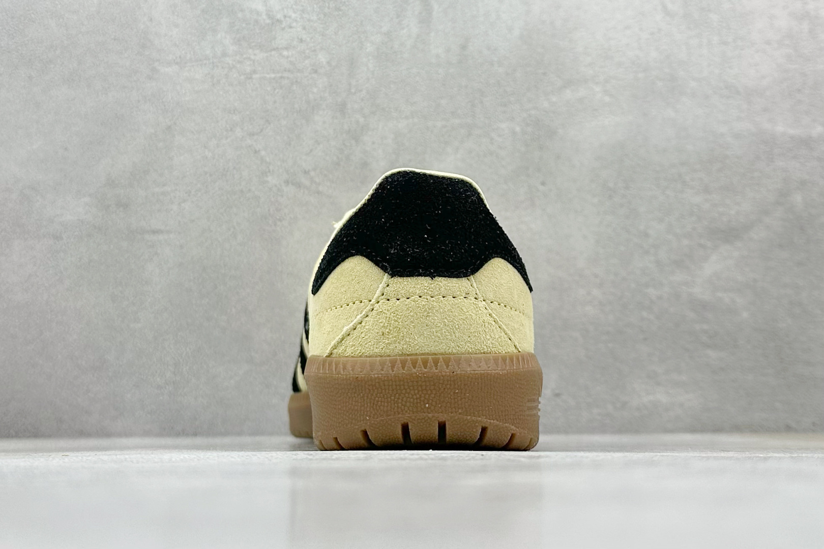 GX版 Adidas Originals Bermuda 绒面麂皮防滑耐磨轻便低帮板鞋 JI2659