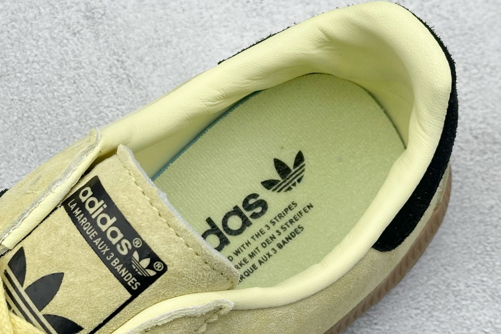GX版 Adidas Originals Bermuda 绒面麂皮防滑耐磨轻便低帮板鞋 JI2659