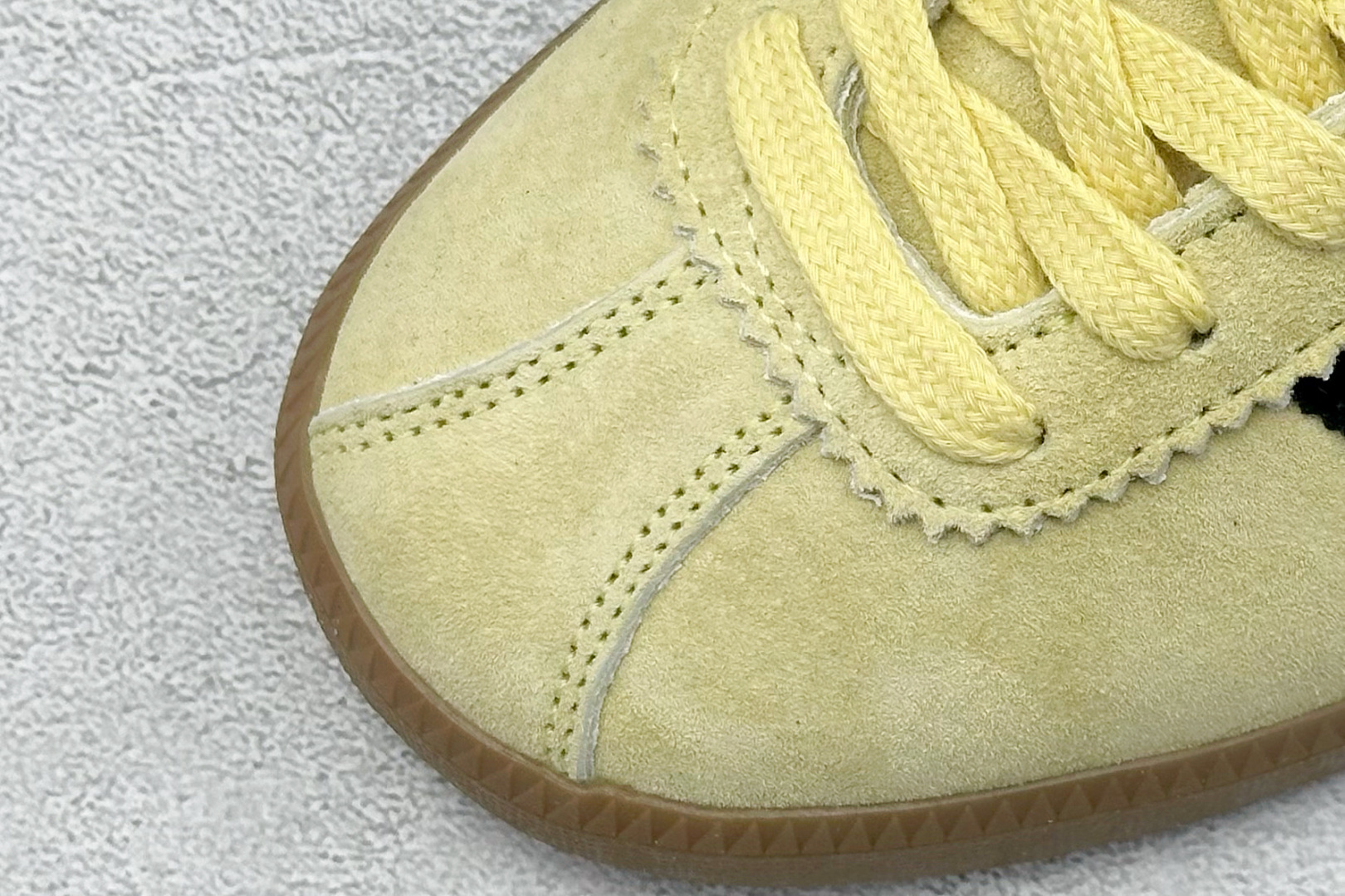 GX版 Adidas Originals Bermuda 绒面麂皮防滑耐磨轻便低帮板鞋 JI2659