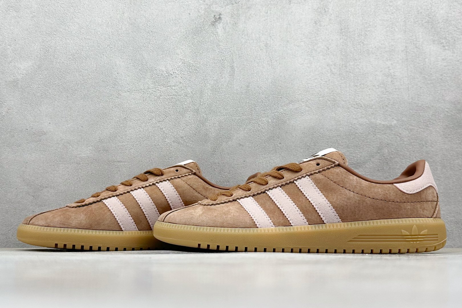 GX版 Adidas Originals Bermuda 绒面麂皮防滑耐磨轻便低帮板鞋 JH9088