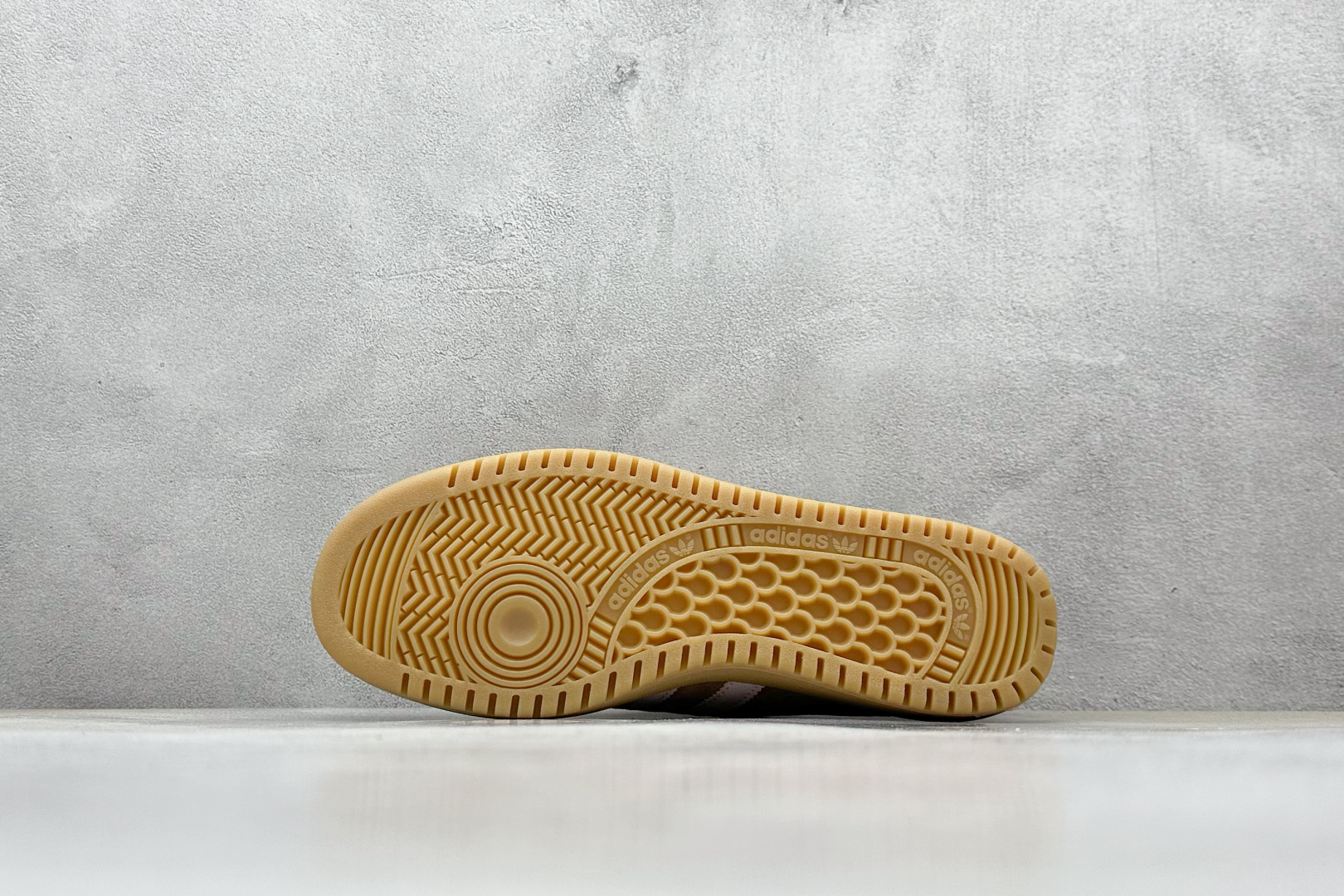 GX版 Adidas Originals Bermuda 绒面麂皮防滑耐磨轻便低帮板鞋 JH9088
