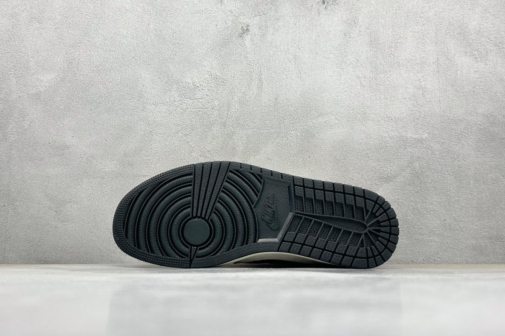Travis Scott x Fragment Design x Air Jordan 1 Low OG SP AJ1 乔1 蛇年限定 红棕黑勾 低帮文化休闲板鞋 DM7866-077