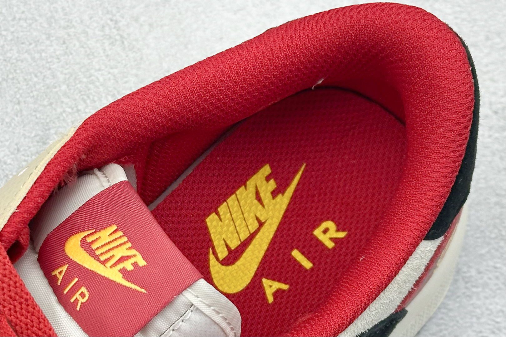 Travis Scott x Fragment Design x Air Jordan 1 Low OG SP AJ1 乔1 蛇年限定 红棕黑勾 低帮文化休闲板鞋 DM7866-077