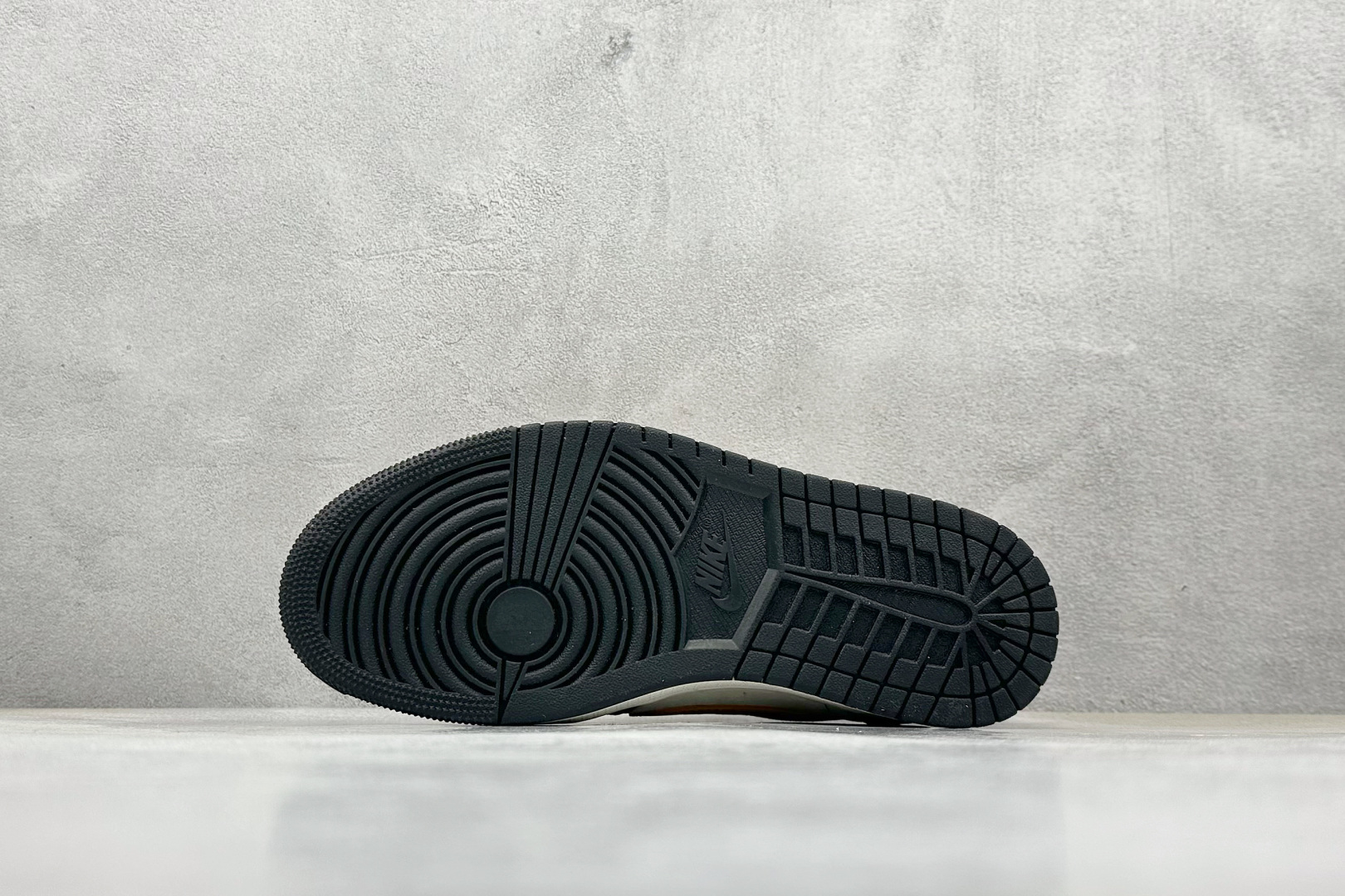 Travis Scott x Fragment Design x Air Jordan 1 Low OG SP AJ1 乔1 Sup联名蛇年限定 红蛇黄勾 低帮文化休闲板鞋 DM7866-093