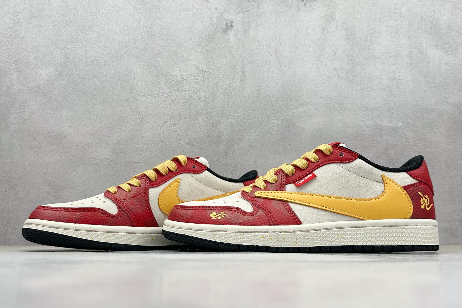 Travis Scott x Fragment Design x Air Jordan 1 Low OG SP AJ1 乔1 Sup联名蛇年限定 红蛇黄勾 低帮文化休闲板鞋 DM7866-093