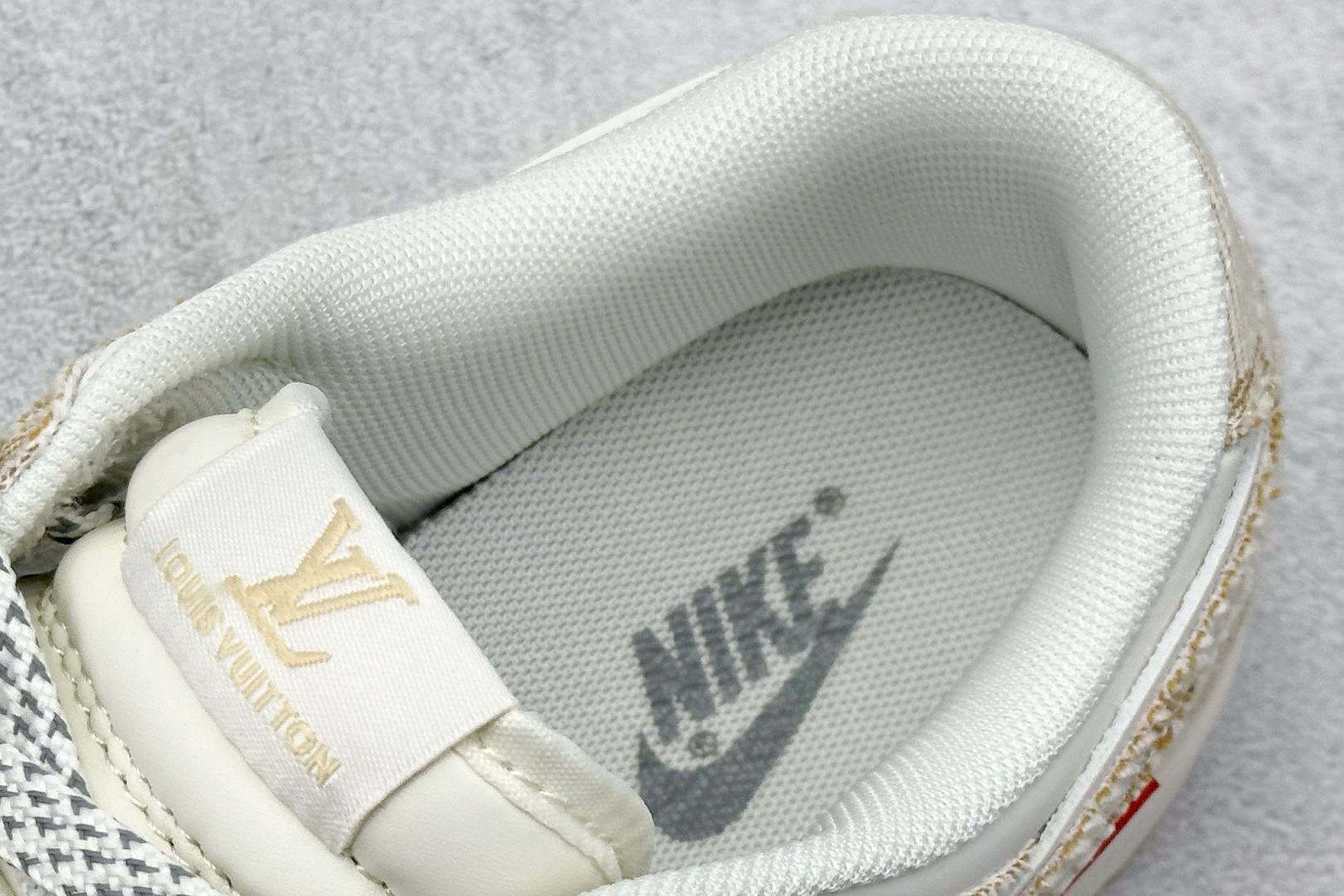 Nike SB Dunk Low LV联名 织布印花卡其勾 周年高端定制 低帮休闲板鞋 YX5066-352