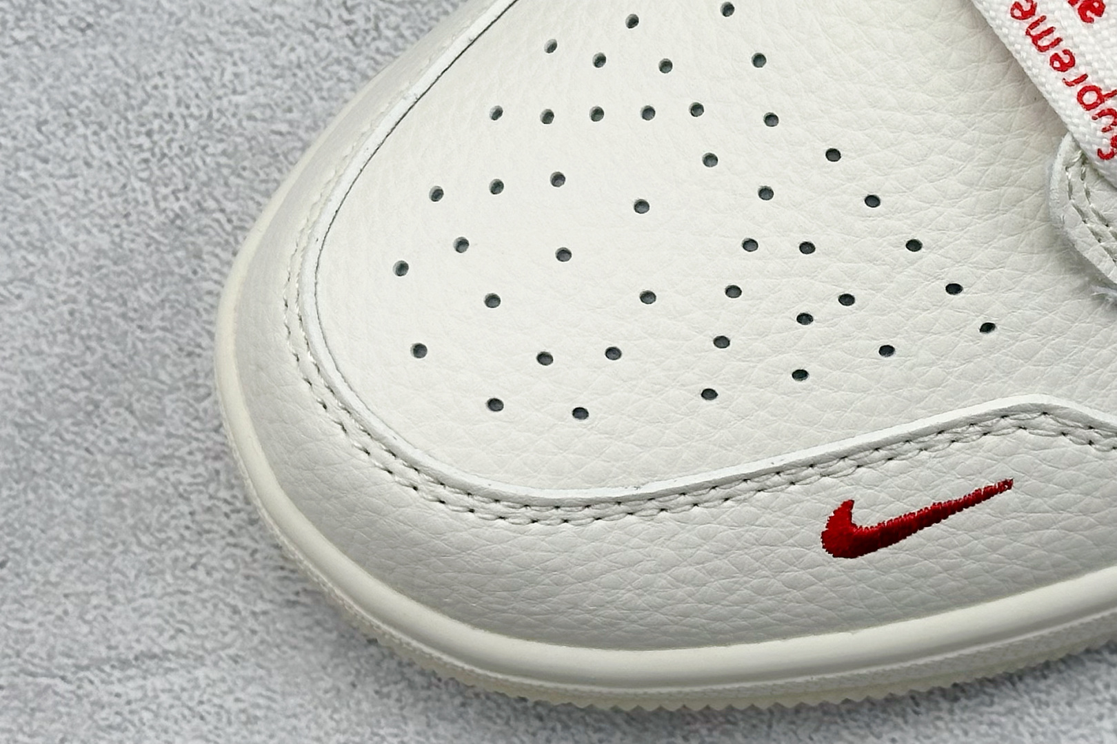 Air Jordan 1 Low AJ1 乔1 Supreme联名 米白水晶底 高端定制低帮复古篮球鞋 XX3168-186