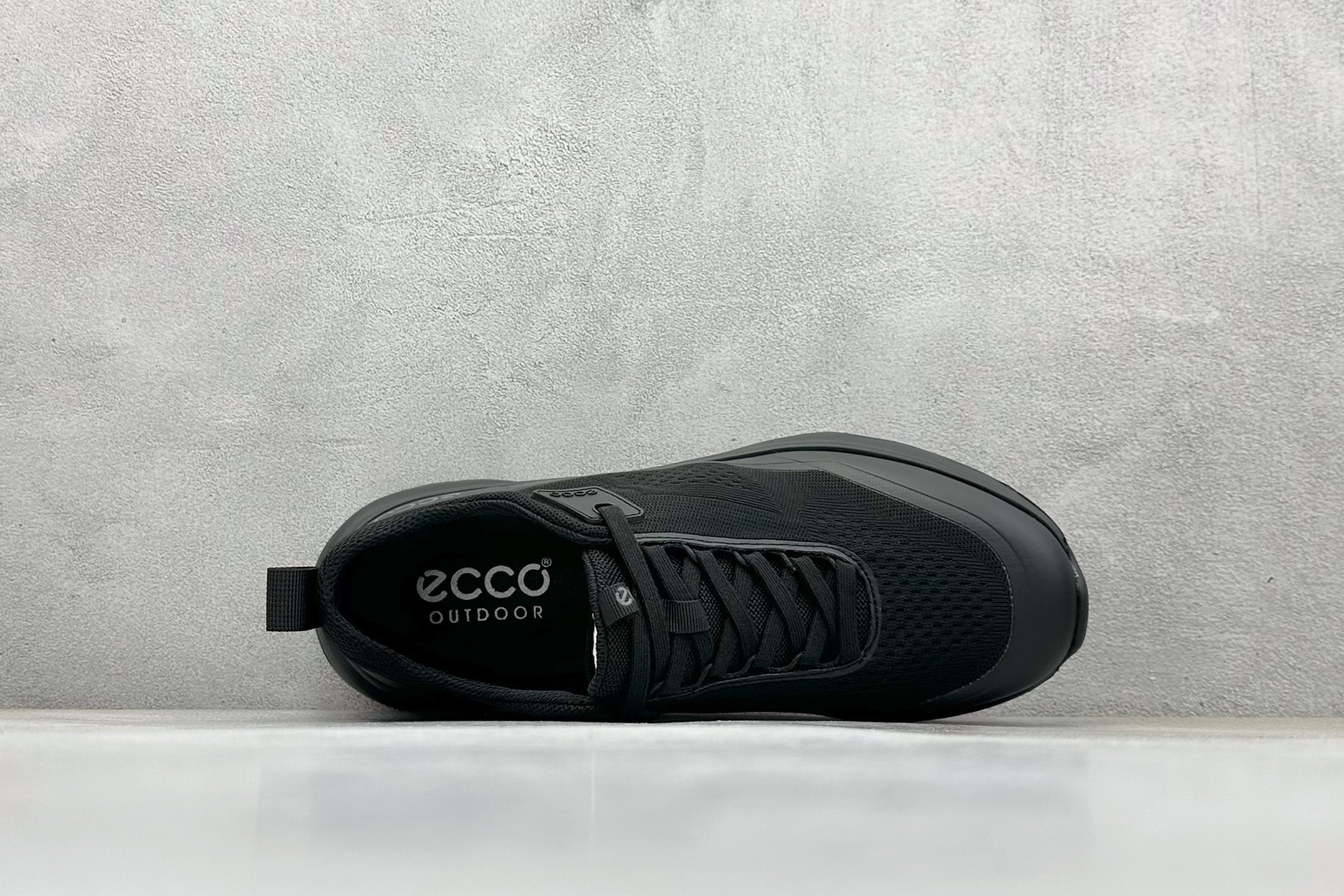 Ecco 爱步BIOM系列新款限定舒适时尚跑步鞋 825686