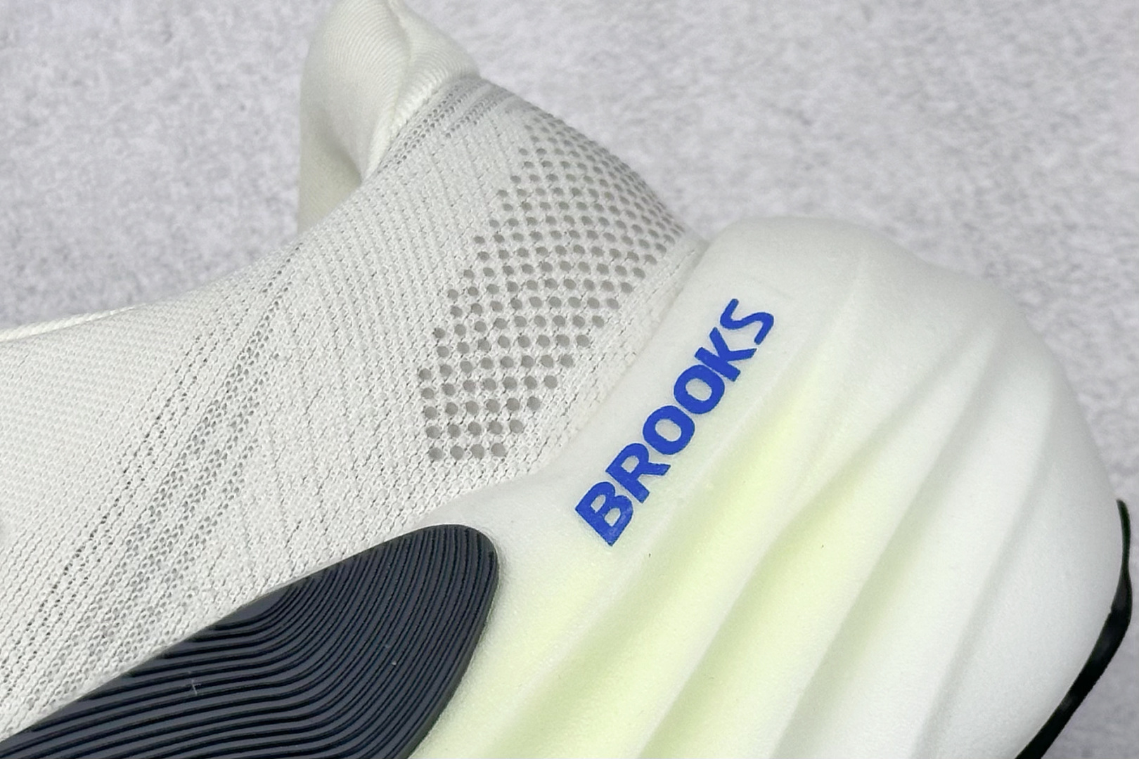 Brooks Glycerin Max 布鲁克斯 男子缓震马拉松慢跑鞋 1104471D099