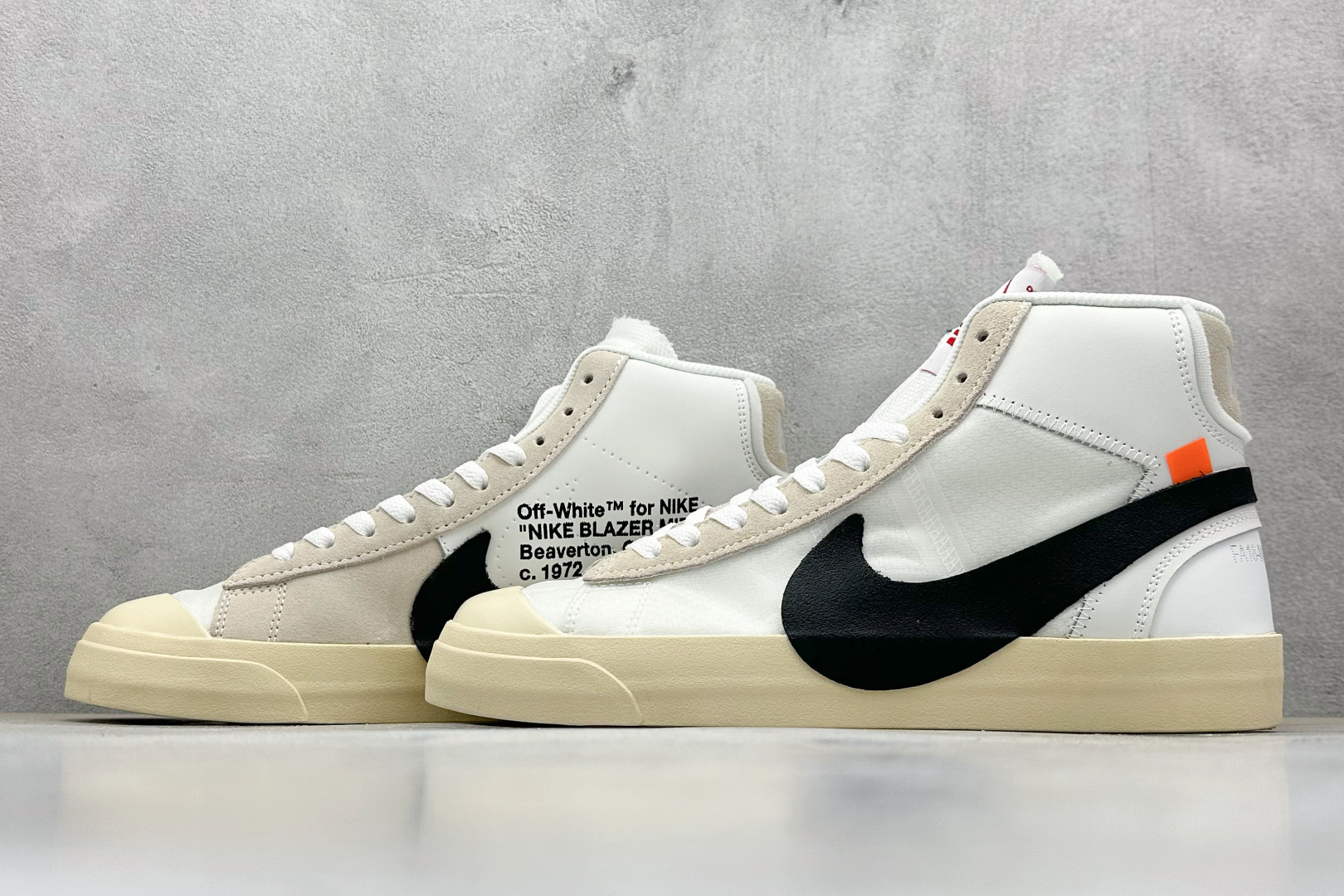 XL版 Off-White X NK Blazer Mid OW联名款开拓者高帮休闲板鞋 AA3832-100