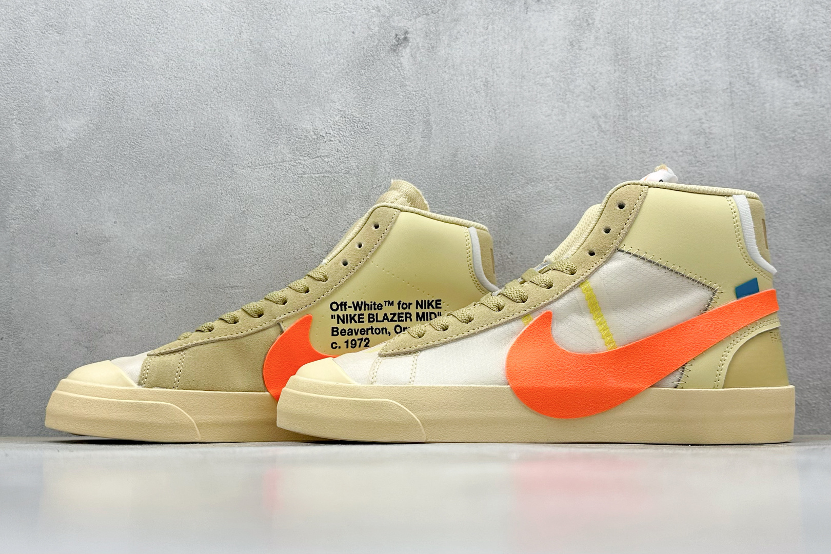 XL版 Off-White X NK Blazer Mid OW联名款开拓者高帮休闲板鞋 AA3832-700