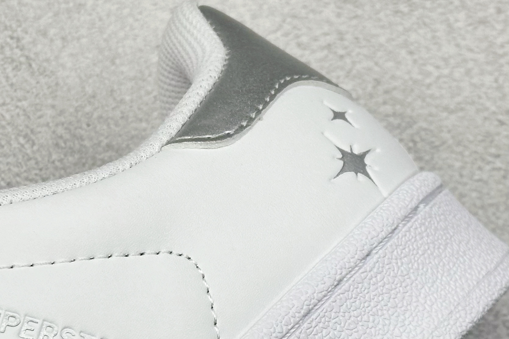 Adidas Originals Superstar II 贝壳头系列低帮经典百搭休闲运动板鞋 JQ8777