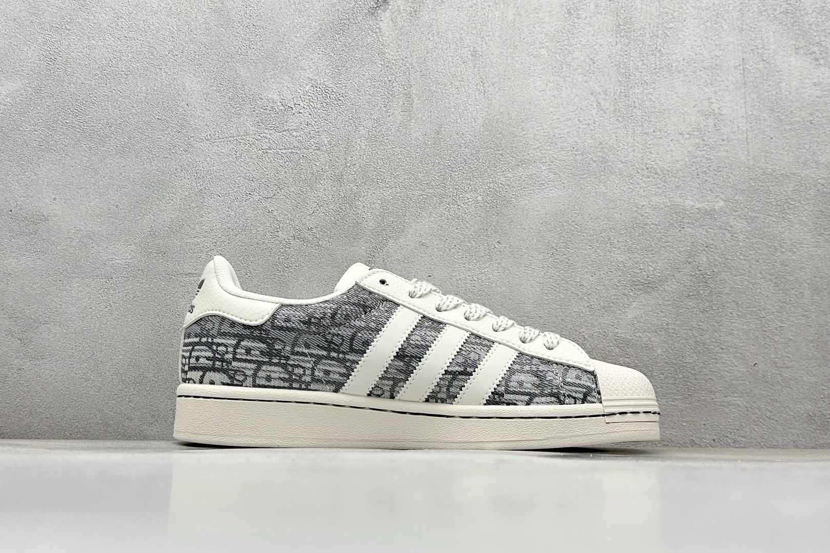 AD Originals Superstar x DIOR 灰白 HS3080