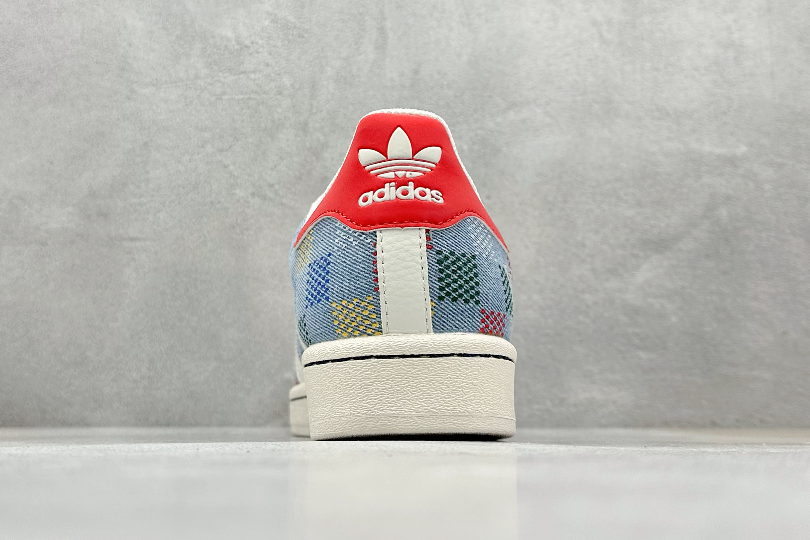 AD Originals Superstar x Louis Vuitton 蓝白红 HS3079