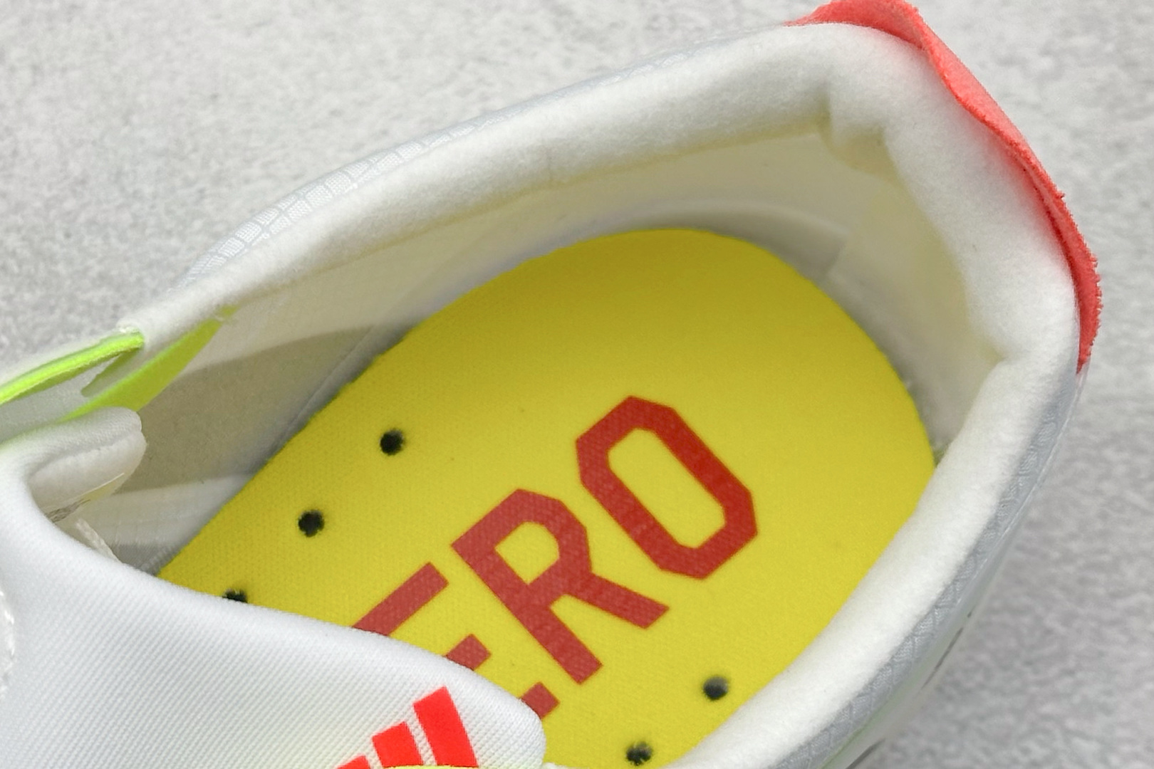 Y-3 Adidas Adizero Adios 9 M联名系列 低帮轻便透气竞速休闲运动慢跑鞋 IF9419