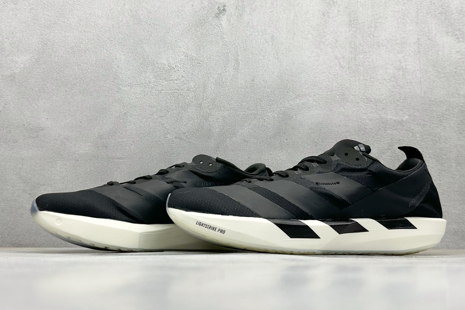 Y-3 Adidas Adizero Adios 9 M联名系列 低帮轻便透气竞速休闲运动慢跑鞋 透气鞋面 超轻上脚 IH5751