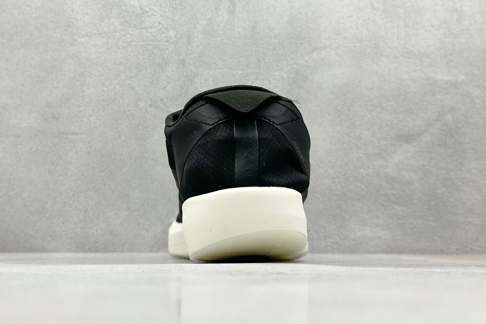 Y-3 Adidas Adizero Adios 9 M联名系列 低帮轻便透气竞速休闲运动慢跑鞋 透气鞋面 超轻上脚 IH5751
