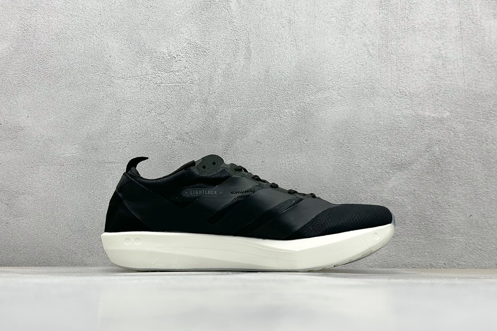 Y-3 Adidas Adizero Adios 9 M联名系列 低帮轻便透气竞速休闲运动慢跑鞋 透气鞋面 超轻上脚 IH5751