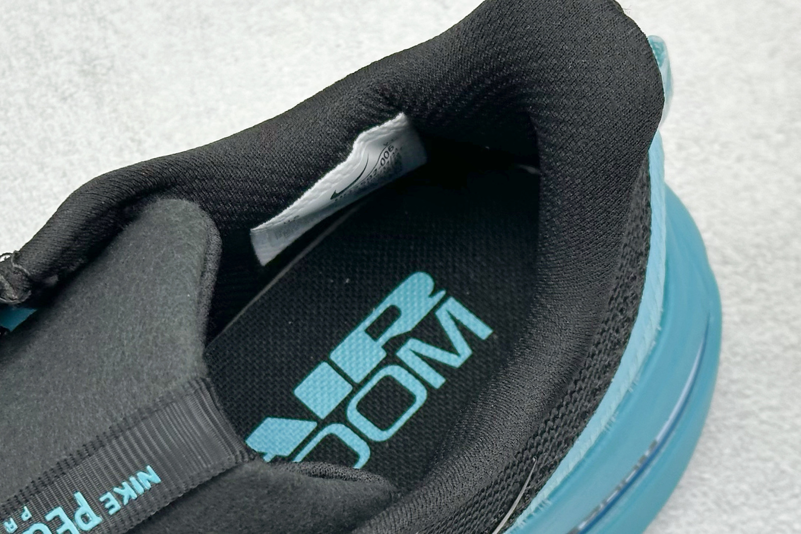 I8 Nike Pegasus Premium 舒适百搭减震防滑耐磨透气 低帮气垫跑鞋 HQ2592-006
