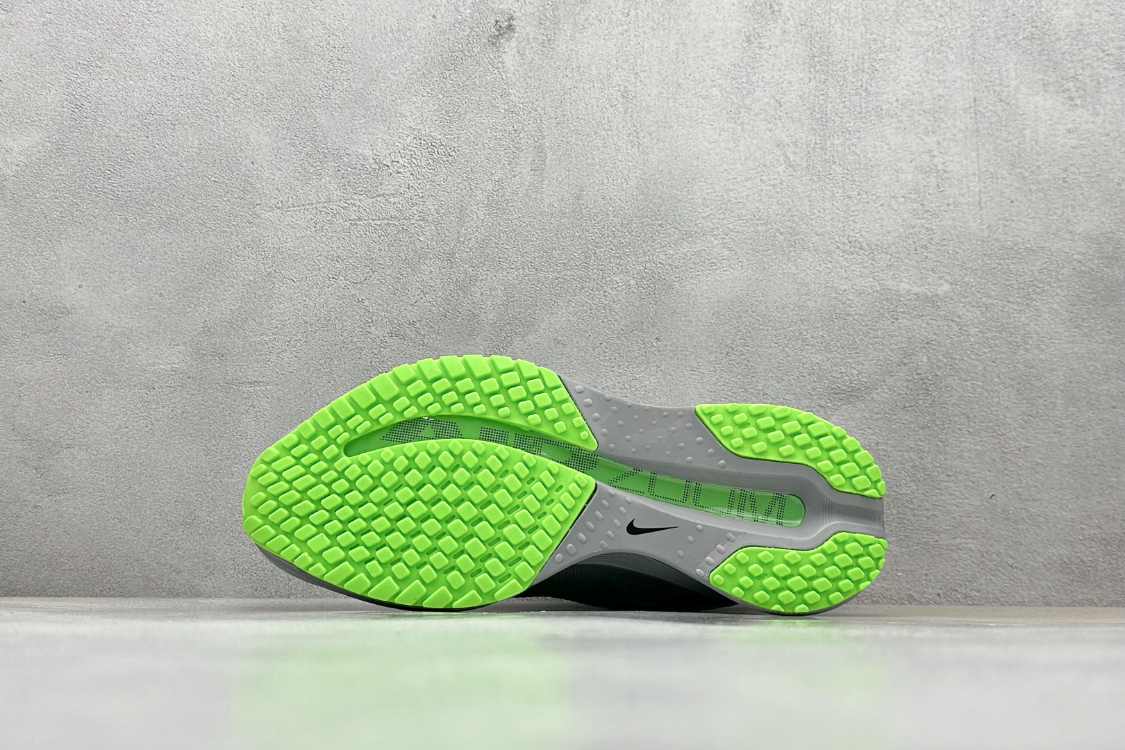 I8 Nike Pegasus Premium 舒适百搭减震防滑耐磨透气 低帮气垫跑鞋 HQ2593-009