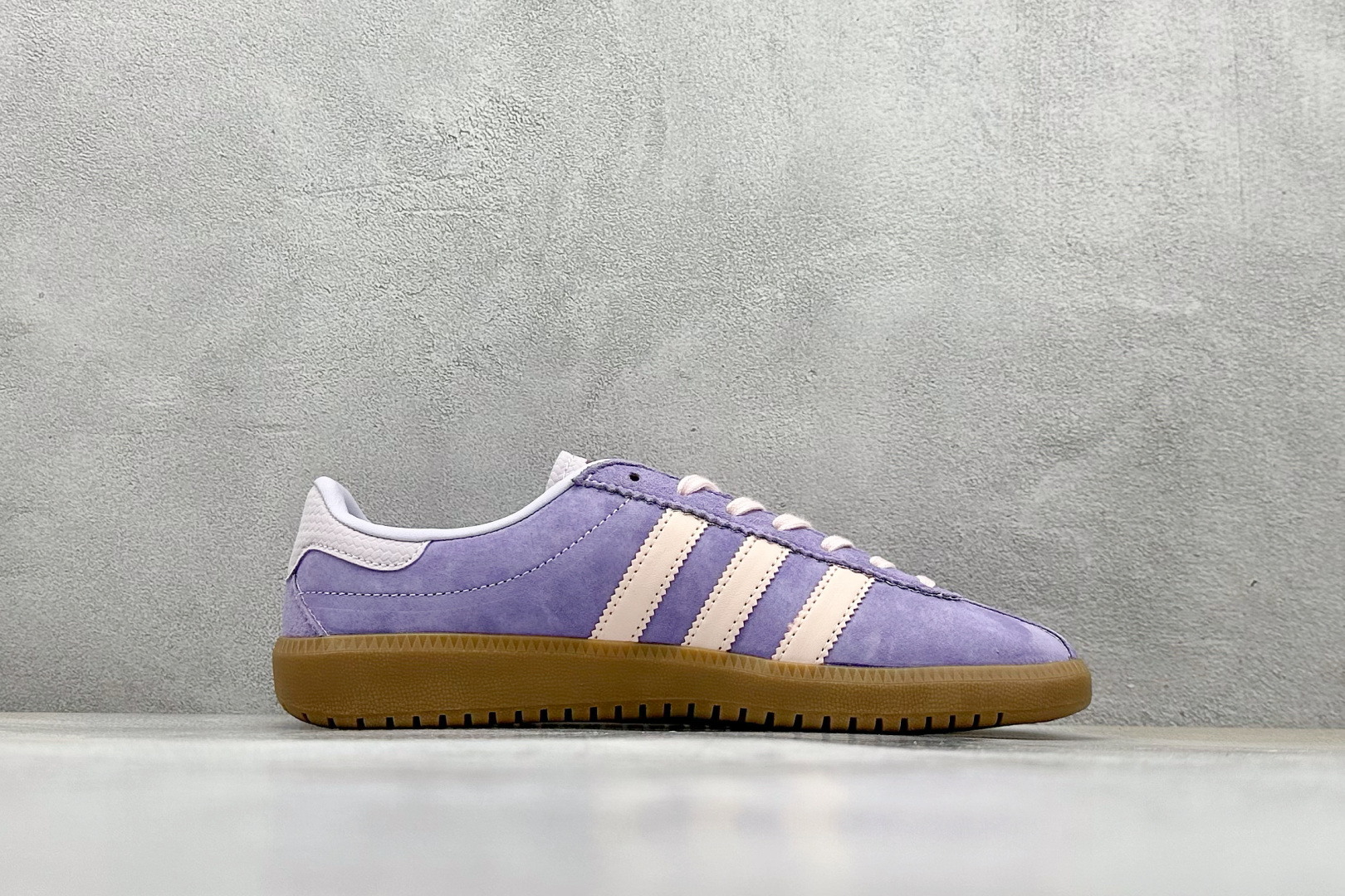 GX版 Adidas Originals Bermuda 绒面麂皮防滑耐磨轻便低帮板鞋 JR7157
