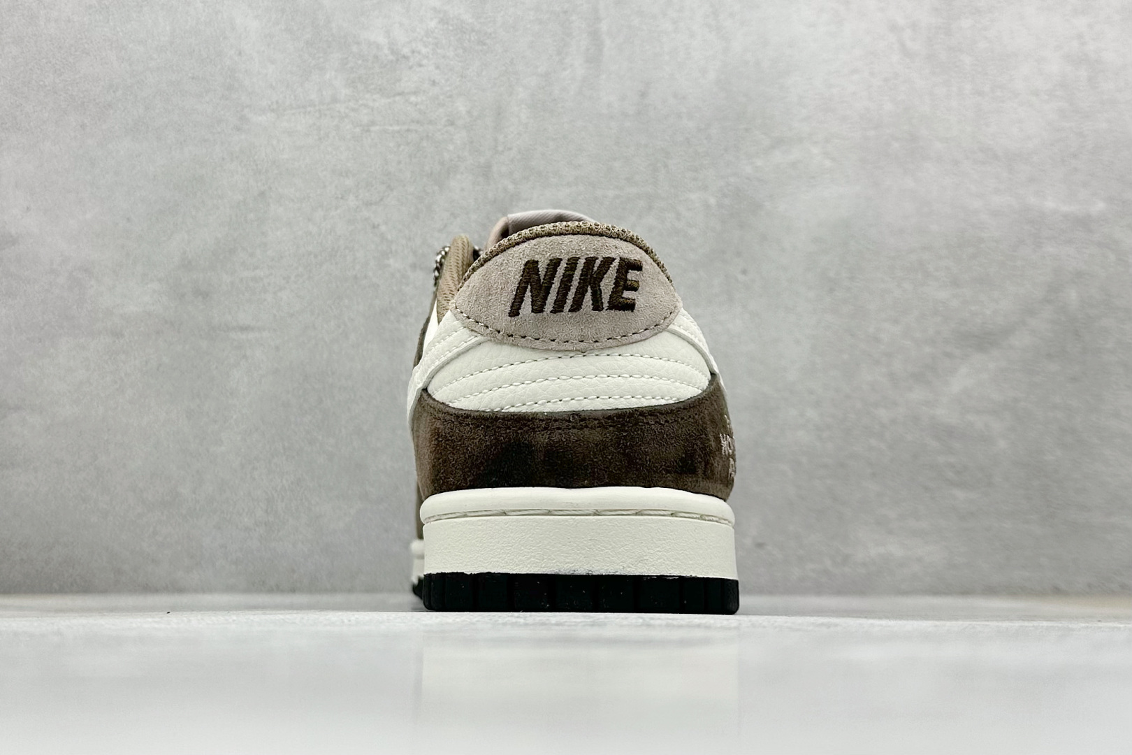 Nk SB Dunk Low 北面联名 黑褐 周年高端定制 低帮休闲板鞋 DJ2024-058