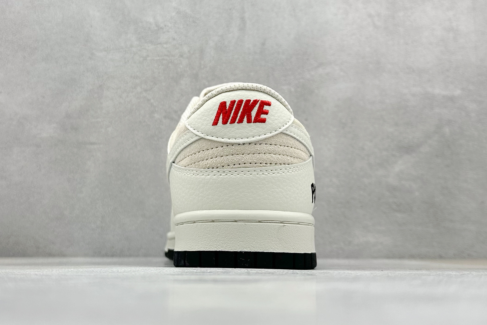 Nk SB Dunk Low 川久保玲联名 爱心米白 周年高端定制 低帮休闲板鞋 DJ2024-052