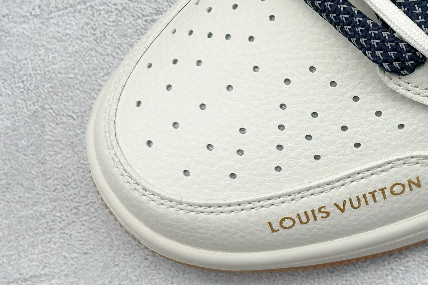 Travis Scott x Fragment Design x Air Jordan 1 Low OG SP AJ1 LV联名 生胶底抽绳 低帮文化休闲板鞋 DM6868-110