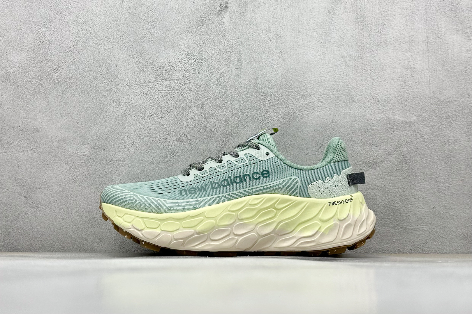 New Balance NB Fresh Foam X More V3TDS 耐磨防滑低帮跑步鞋 WTMORCB3
