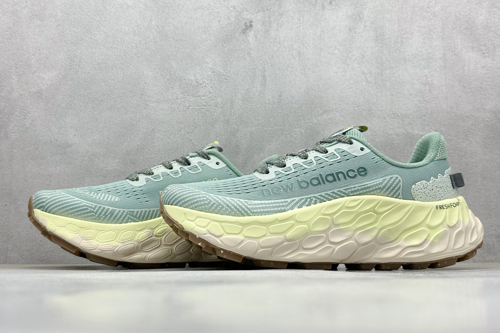 New Balance NB Fresh Foam X More V3TDS 耐磨防滑低帮跑步鞋 WTMORCB3
