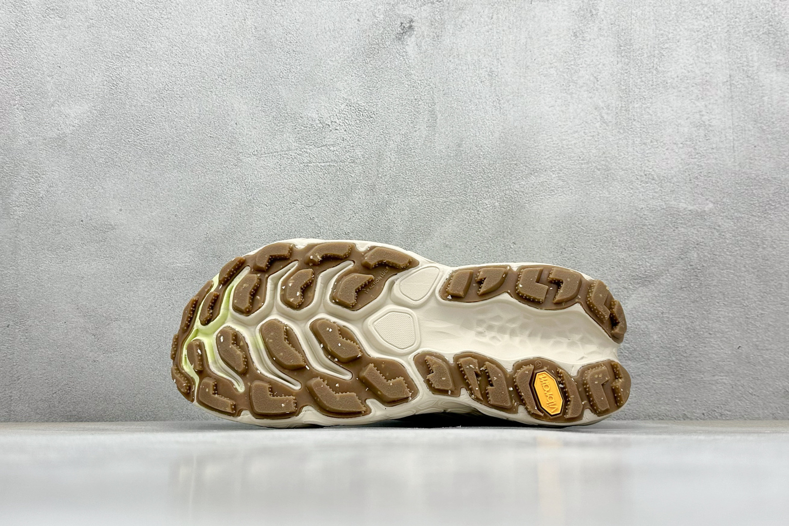 New Balance NB Fresh Foam X More V3TDS 耐磨防滑低帮跑步鞋 WTMORCB3