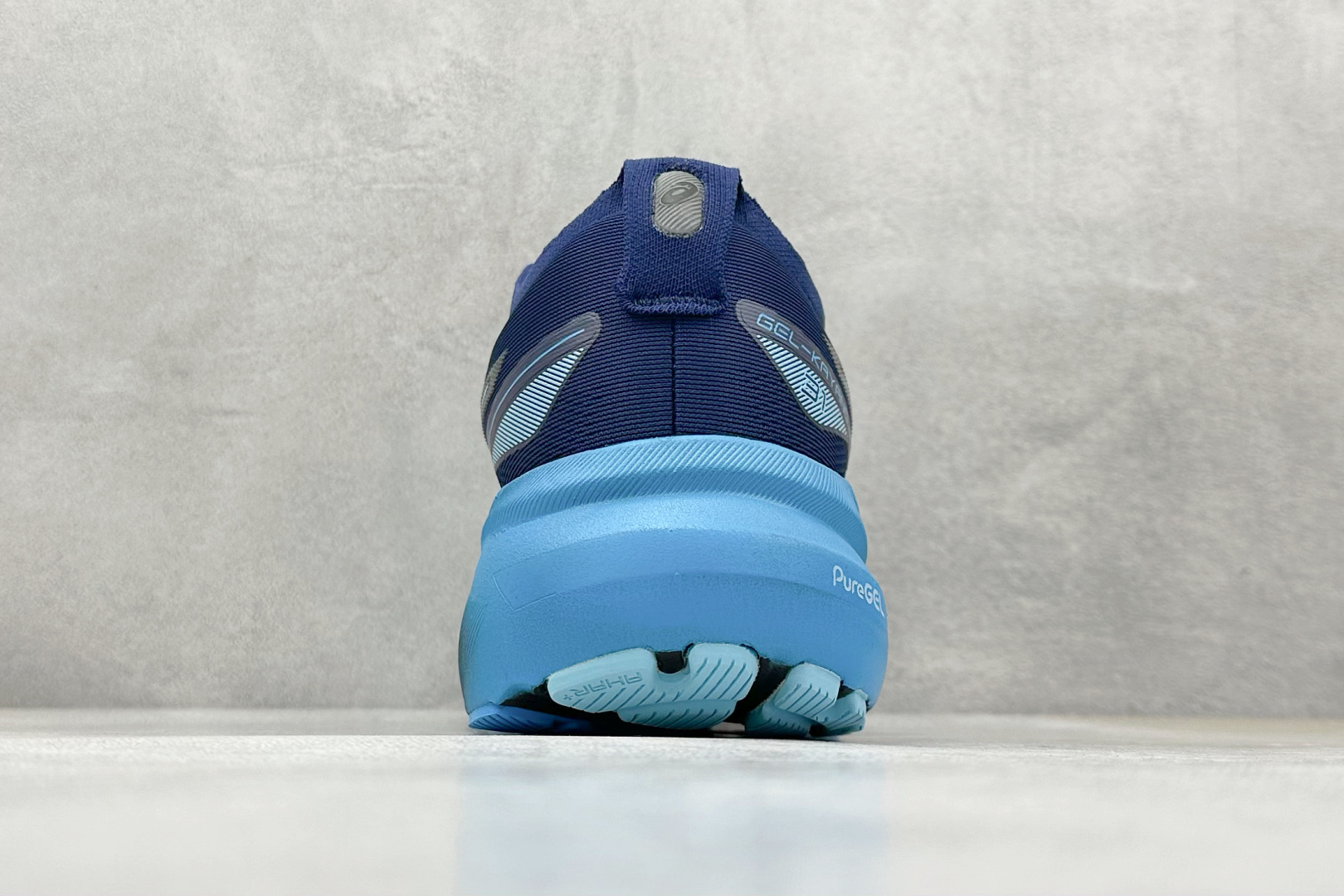 Asics Gel-Kayano 31 亚瑟士系列复古舒适织物休闲跑步鞋 1011B867-401