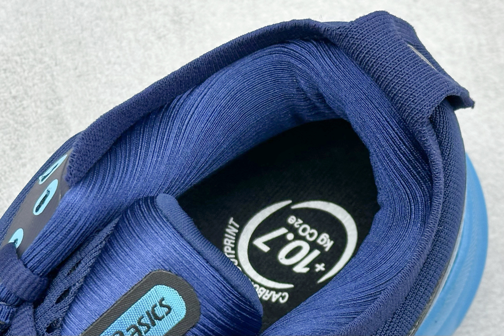 Asics Gel-Kayano 31 亚瑟士系列复古舒适织物休闲跑步鞋 1011B867-401