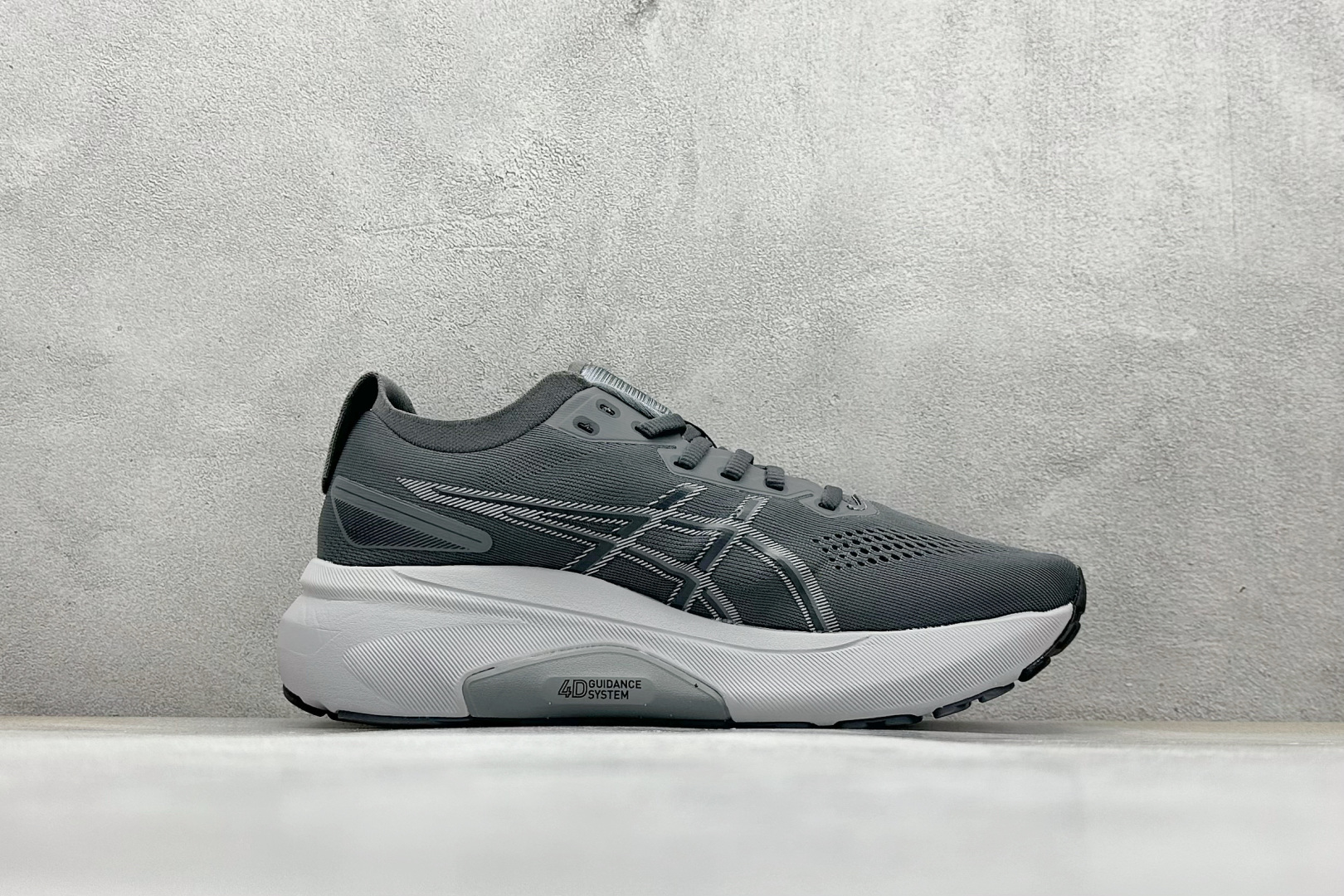 Asics Gel-Kayano 31 亚瑟士系列复古舒适织物休闲跑步鞋 1011B867-020