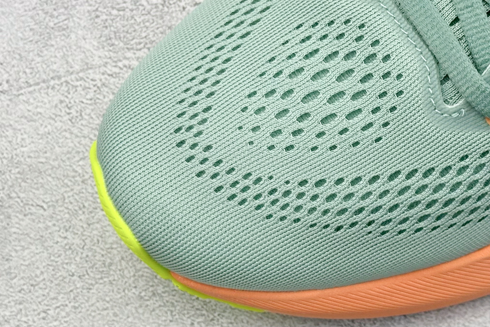 Asics Gel-Kayano 31 亚瑟士系列复古舒适织物休闲跑步鞋 1011B929-750